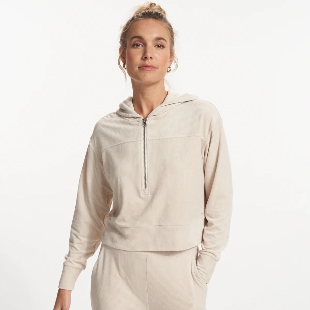 Vuori haven half zip hoodie (ribbed velour material) XS